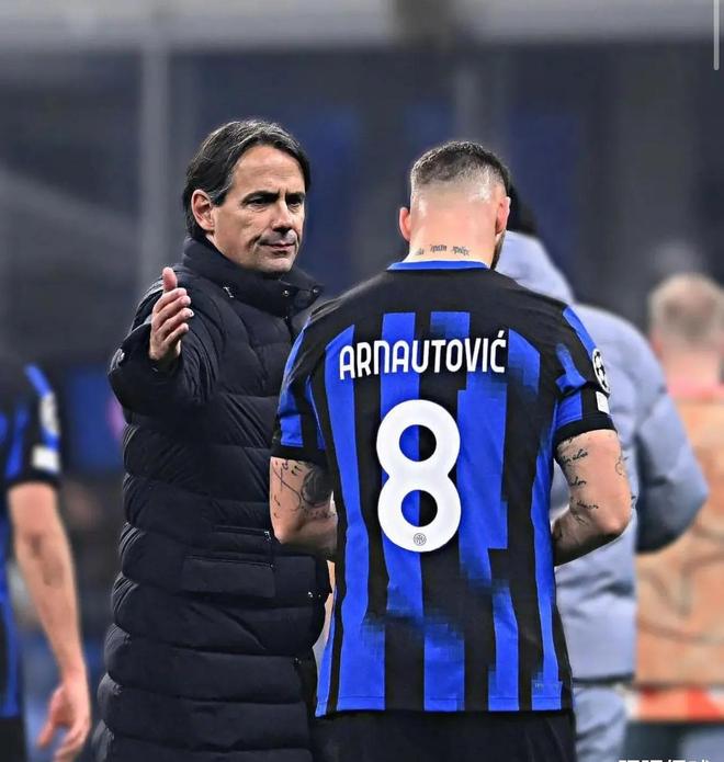 间的防守漏 间的防守漏